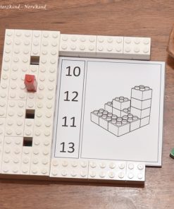LEGO Stöpselkasten mit Würfelgebäude-Karten